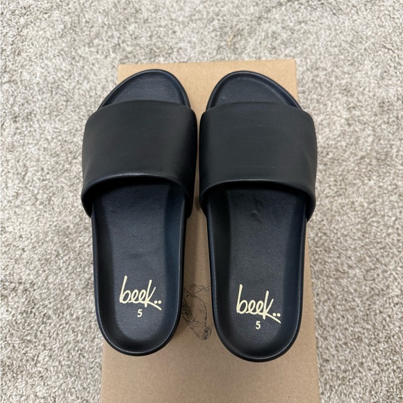 Beek Sandals - Picture 2 of 7